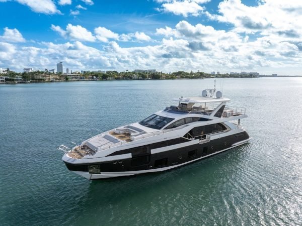 1-print-88-Azimut-Grande-CLOUD-9-93-X5.jpg