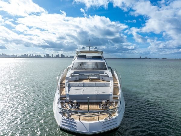 12-print-88-Azimut-Grande-CLOUD-9-83-X5.jpg