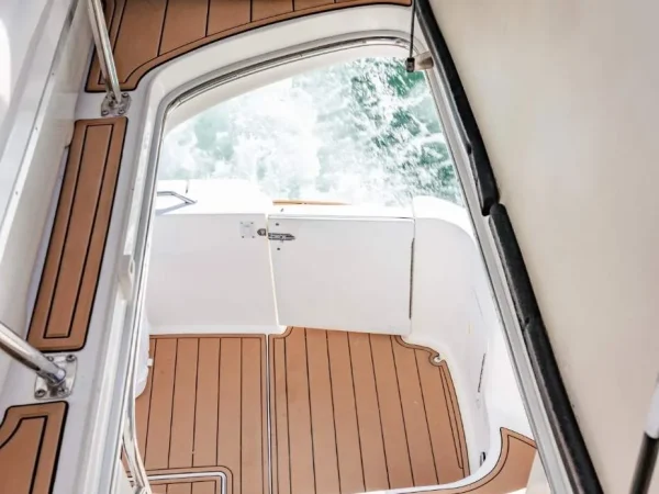 Sea-Ray-50-8.webp